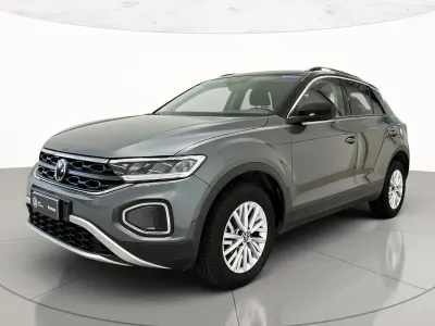 Usata VW T-Roc Life 2022 Indium grey metallizzato nero SUV