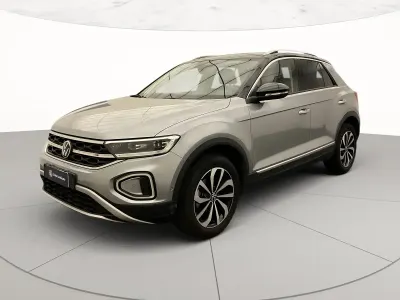 Usata VW T-Roc Style 150 CV (110 kW) 2023 Pyrit silver metallizzato nero SUV