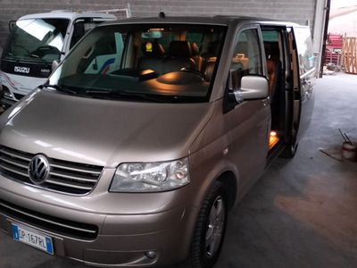 VW Caravelle