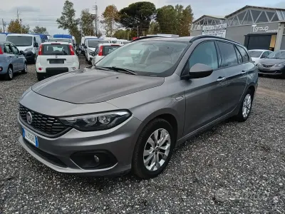 Usata Fiat Tipo Lounge 120 CV (88 kW) 2018 Grigio Station wagon
