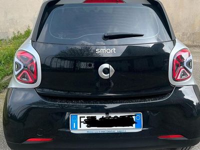 Usata Smart ForFour 71 CV (52 kW) 2016 Nero Utilitaria