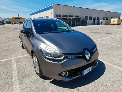 Usata Renault Clio GrandTour Zen 75 CV (55 kW) 2016 Grigio Station wagon