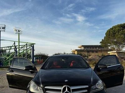 Second-hand Mercedes C220 Avantgarde 170 CP (125 kW) 2011 Negru Coupe