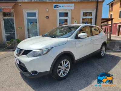 Usata Nissan Qashqai Acenta 110 CV (80 kW) 2014 Bianco SUV