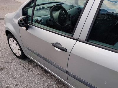 Grigio Usata 2008 Renault Modus Monovolume | 1500 € (Ottimo prezzo)