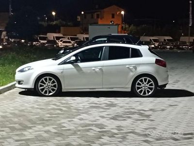 Usata Fiat Bravo Sport 140 CV (102 kW) 2011 Bianco Utilitaria