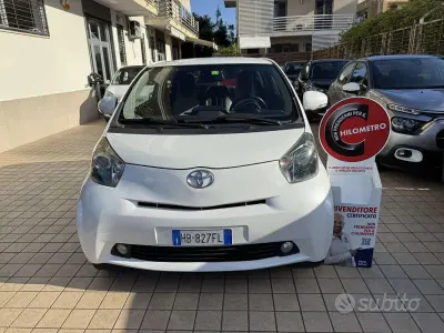Usata Toyota iQ Sol 68 CV (50 kW) 2009 Other Utilitaria