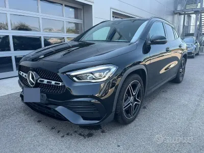 Usata Mercedes GLA200 150 CV (110 kW) 2022 Nero SUV