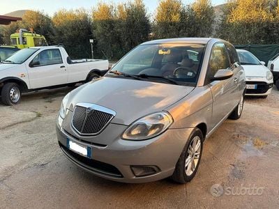 Usata Lancia Ypsilon 59 CV (43 kW) 2008 Grigio Utilitaria
