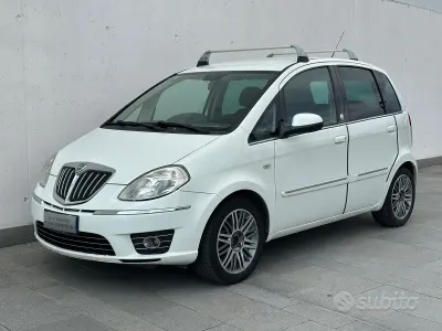 Usata Lancia Musa 77 CV (56 kW) 2010 Bianco Monovolume