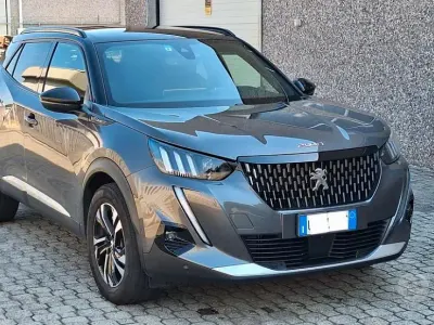 Usata Peugeot 2008 GT-line 102 CV (75 kW) 2020 SUV