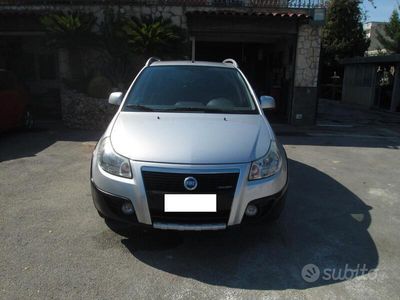 Usata Fiat Sedici Dynamic 120 CV (88 kW) 2006 Grigio SUV