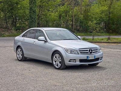 Begagnad Mercedes E320 Avantgarde 224 HK (164 kW) 2008 Grå Sedan
