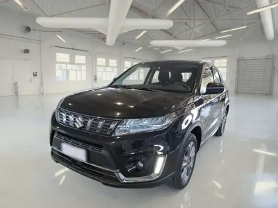 Usata Suzuki Vitara Cool 129 CV (94 kW) 2023 Grigio SUV