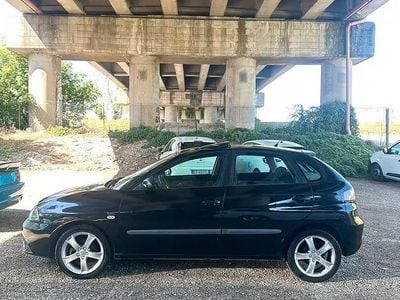 Usata Seat Ibiza FR 75 CV (55 kW) 2007 Blu Utilitaria