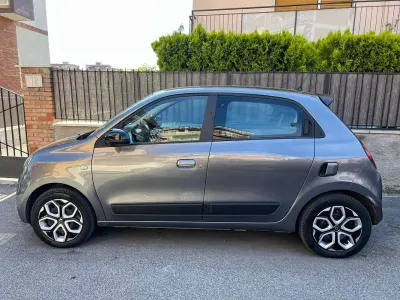 Usata Renault Twingo Equilibre 65 CV (47 kW) 2023 Grigio Utilitaria