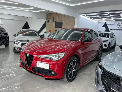 Usata Alfa Romeo Stelvio Veloce 211 CV (155 kW) 2020 Rosso alfa SUV