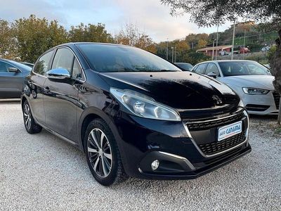 Usata Peugeot 208 2017 Nero Utilitaria