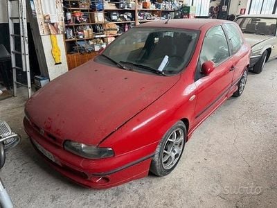 Käytetty Fiat Brava 147 HP (108 kW) 1995 Punainen Viistoperä