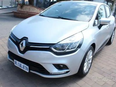 Usata Renault Clio IV Intens 90 CV (66 kW) 2018 Grigio Berlina