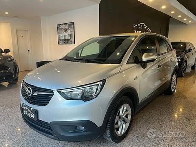 Usata Opel Crossland X 102 CV (75 kW) 2019 Grigio SUV