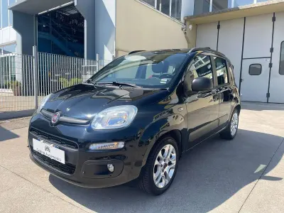 Usata Fiat Panda Lounge 69 CV (50 kW) 2016 Nero Utilitaria