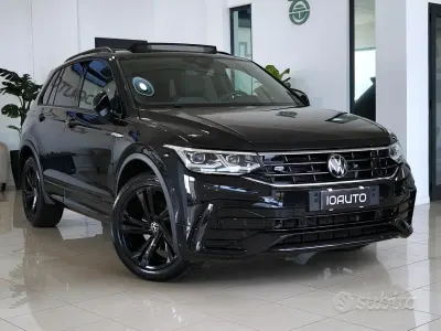 Usata VW Tiguan R-line 150 CV (110 kW) 2024 Nero SUV
