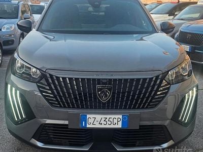 Usata Peugeot 2008 Allure 101 CV (74 kW) 2025 Grigio SUV