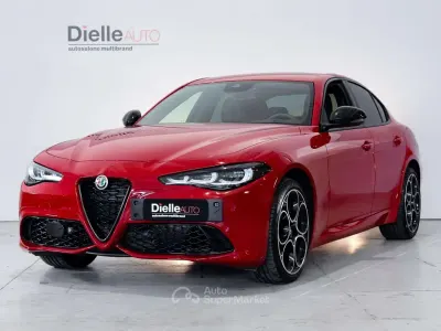 Usata Alfa Romeo Giulia Competizione 381 CV (280 kW) 2023 Rosso alfa Berlina
