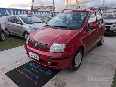 Usata Fiat Panda Classica 69 CV (50 kW) 2012 Rosso Utilitaria