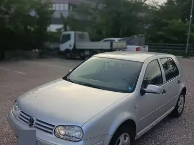 Usata VW Golf IV 105 CV (77 kW) 2002 Grigio Coupé