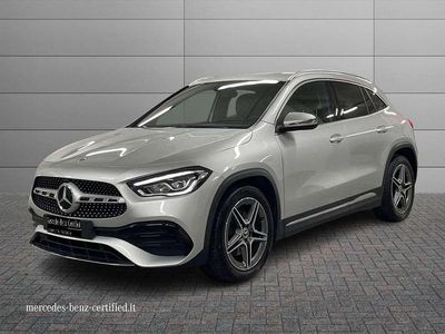 Grigio chiaro metallizzato Usata 2023 Mercedes GLA200 Premium SUV | 33.400 € (Buon prezzo)