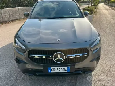 Usata Mercedes GLA200 150 CV (110 kW) 2023 SUV