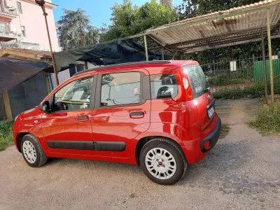 Usata Fiat Panda Easy 69 CV (50 kW) 2015 Rosso Utilitaria
