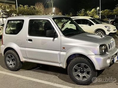 Usata Suzuki Jimny 99 CV (72 kW) 2004 SUV