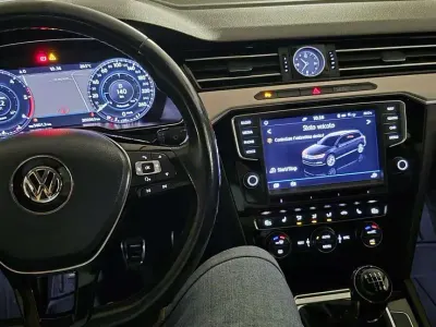 Usata VW Passat Highline 150 CV (110 kW) 2017 Station wagon