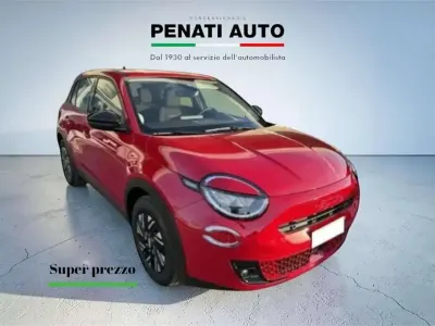 Usata Fiat 600E Red 114 kW (156 CV) 2023 Rosso SUV