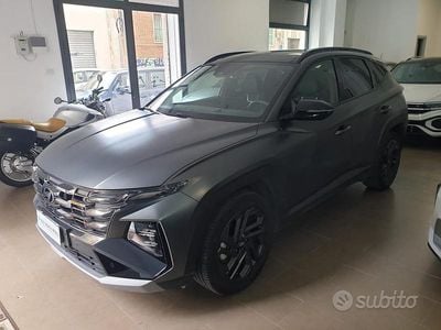 Usata Hyundai Tucson 215 CV (158 kW) 2024 Grigio SUV