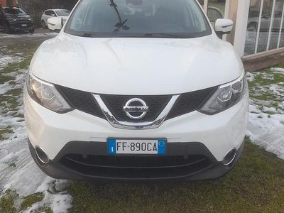 Usata Nissan Qashqai N-Connecta 131 CV (96 kW) 2016 Bianco SUV