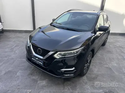 Usata Nissan Qashqai N-Connecta 110 CV (80 kW) 2018 Nero SUV