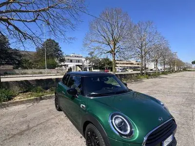 Usata Mini Cooper 136 CV (100 kW) 2020 Verde Utilitaria