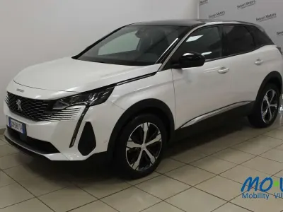 Usata Peugeot 3008 Allure 131 CV (96 kW) 2023 Bianco SUV