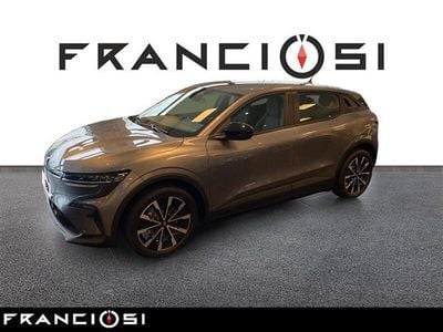Grigio scuro Usata 2025 Renault Megane E-Tech Evolution | 30.990 € (Molto cara)