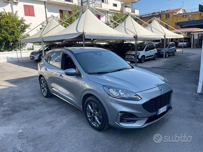 Usata Ford Kuga ST-Line X 120 CV (88 kW) 2022 Grigio SUV