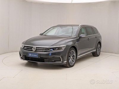 Usata VW Passat GT 218 CV (160 kW) 2019 Grigio Station wagon