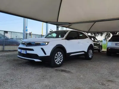 Usata Opel Mokka Edition 101 CV (74 kW) 2022 Bianco SUV