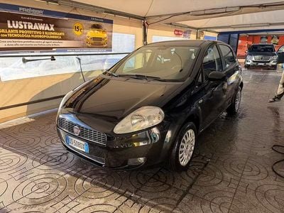 Usata Fiat Grande Punto Dynamic 77 CV (56 kW) 2009 Nero Utilitaria