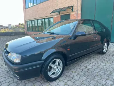 Usata Renault 19 LIMITED 110 CV (80 kW) 1995 Nero