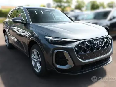Nuova Audi Q5 S-Line 204 CV (150 kW) 2026 Grigio SUV