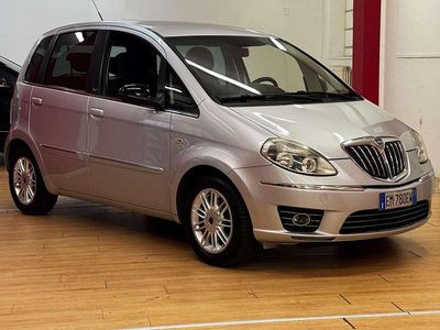 Usata Lancia Musa Gold 95 CV (69 kW) 2012 Argento Monovolume